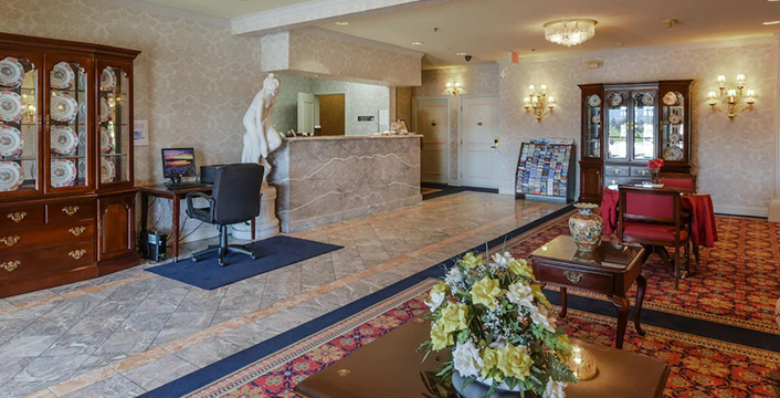 European Style Lobby Area at Carlyle Hotel