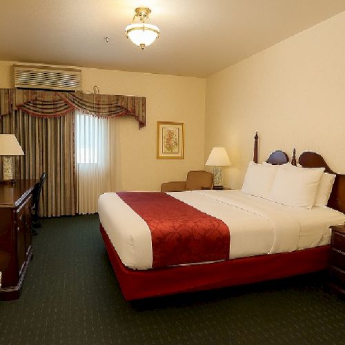 Carlyle Hotel Campbell